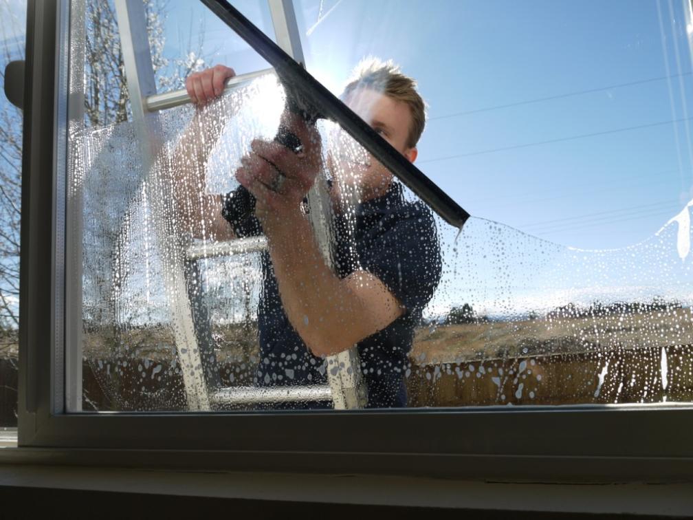 What Are the Best Tools and Supplies for Window Cleaning?