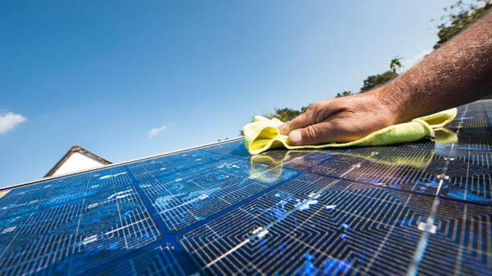 What Are the Different Methods for Cleaning Solar Panels?